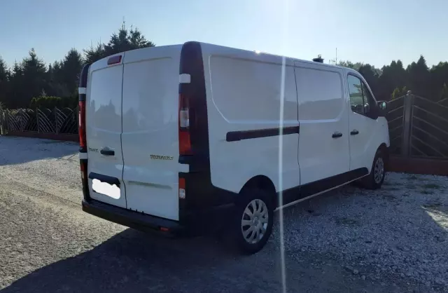RENAULT Trafic 