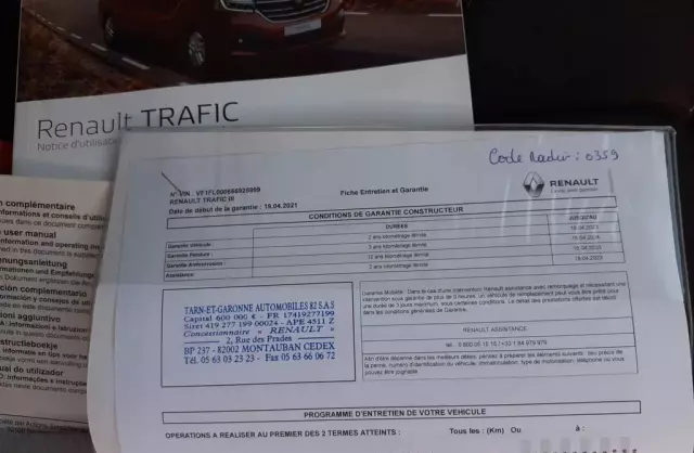 RENAULT Trafic 