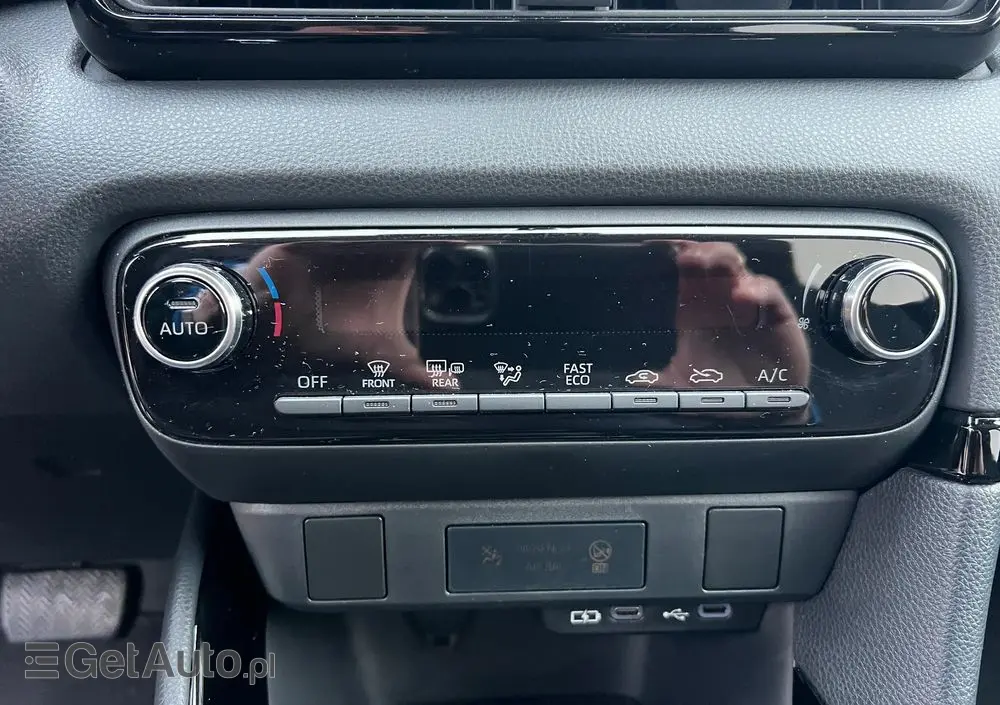 TOYOTA Yaris 1.5 VVT-i Comfort