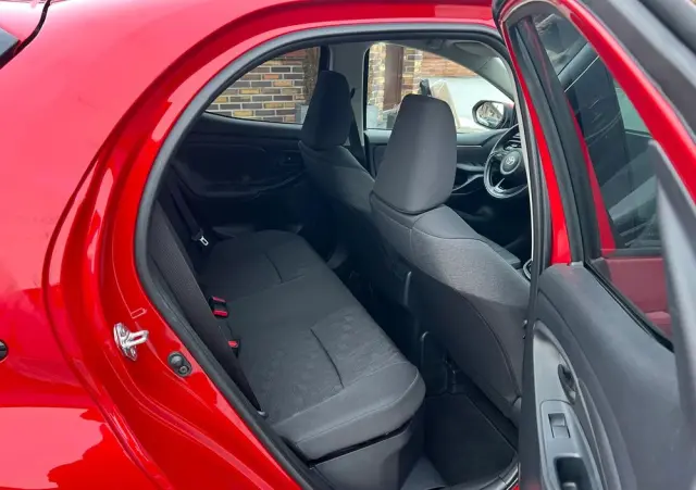 TOYOTA Yaris 1.5 VVT-i Comfort