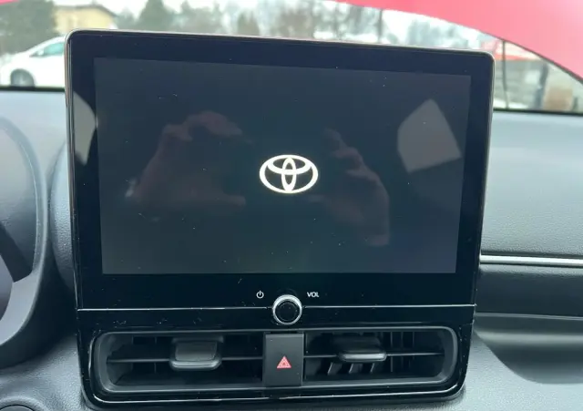 TOYOTA Yaris 1.5 VVT-i Comfort