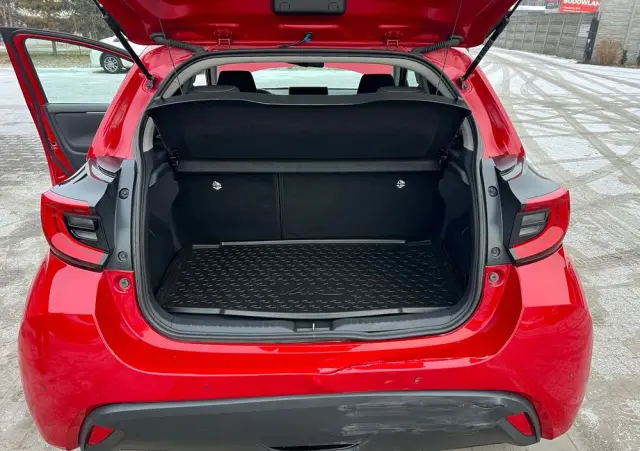 TOYOTA Yaris 1.5 VVT-i Comfort