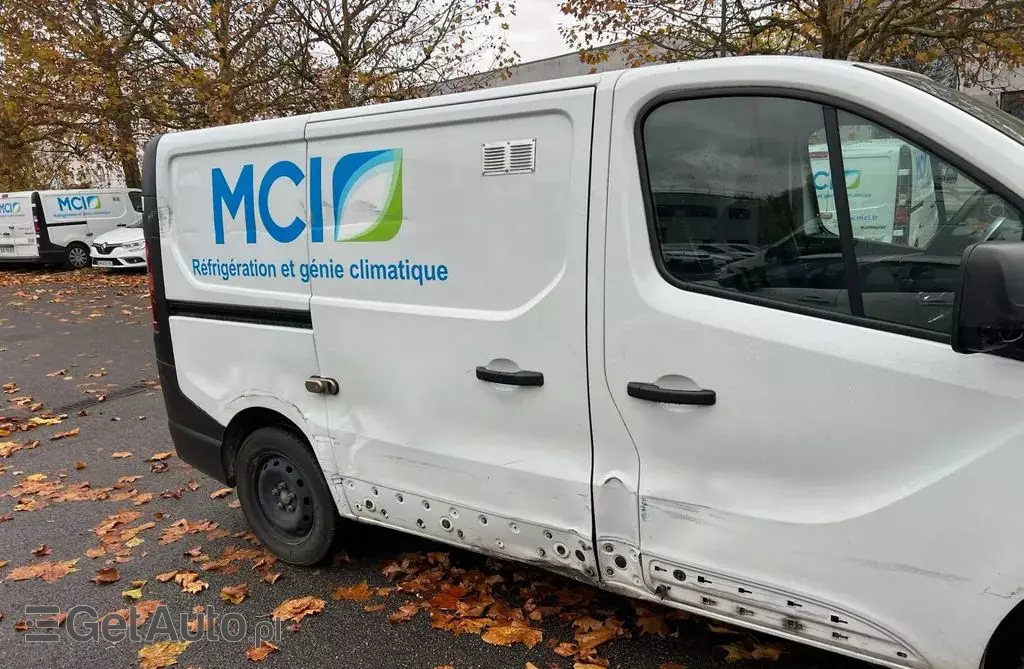 RENAULT Trafic 