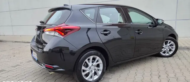 TOYOTA Auris 1.2 Turbo Edition-S