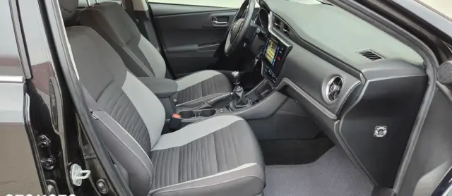 TOYOTA Auris 1.2 Turbo Edition-S