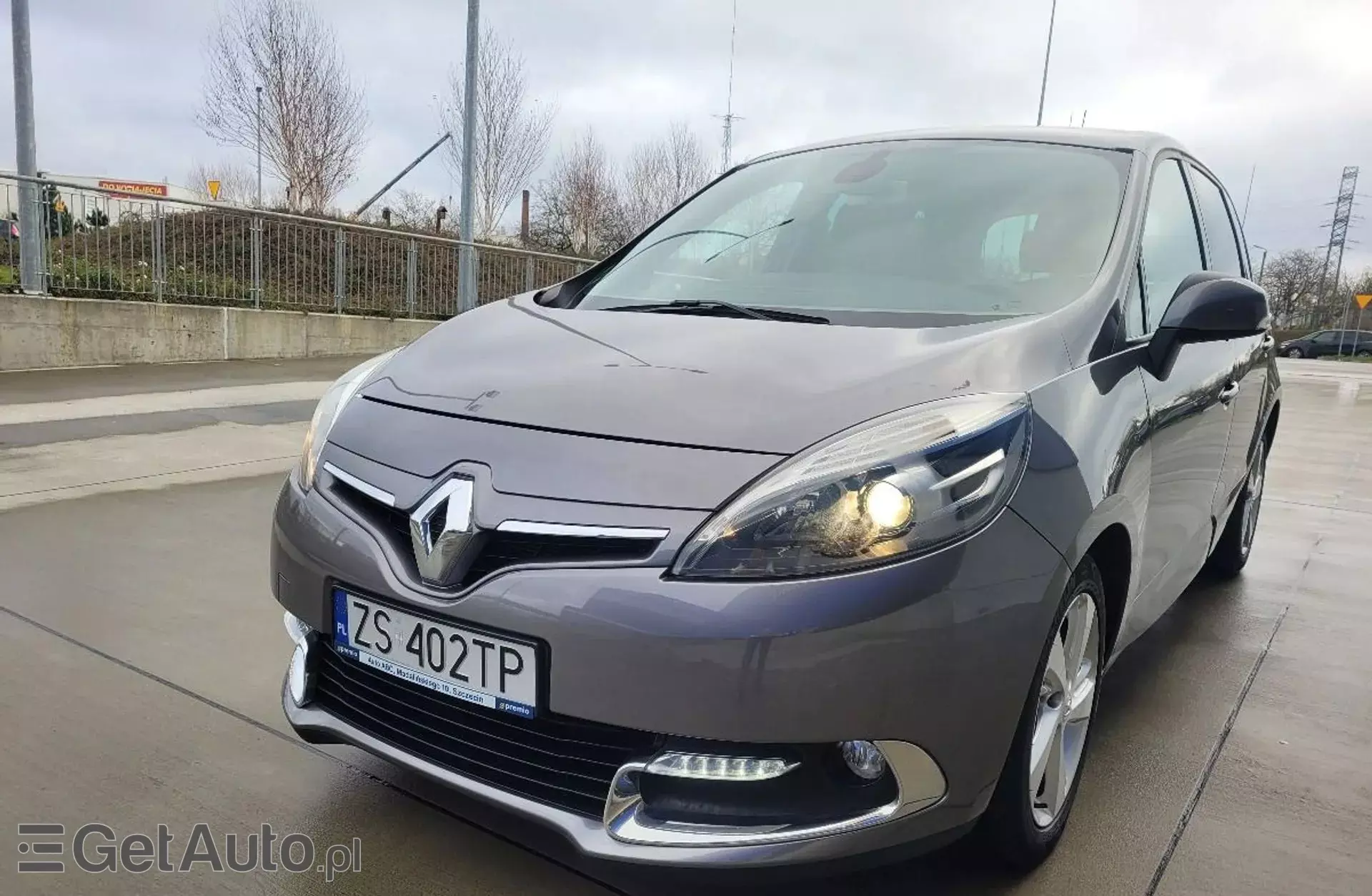 RENAULT Scenic 