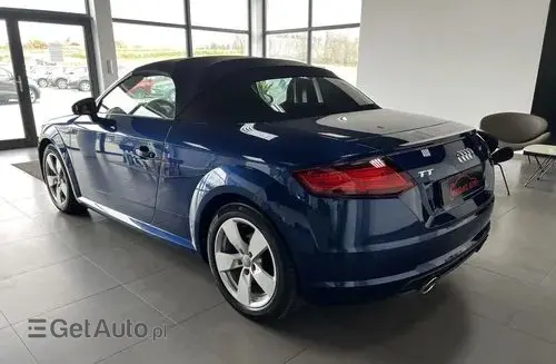 AUDI TT 