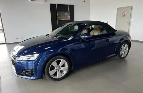 AUDI TT 