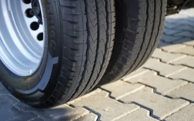 MERCEDES-BENZ SPRINTER / SKRZYNIOWY 4.4 m / MANUAL / BLIŹNIAK 