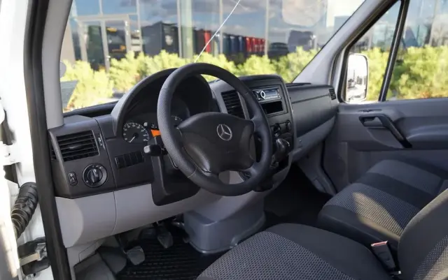 MERCEDES-BENZ SPRINTER / SKRZYNIOWY 4.4 m / MANUAL / BLIŹNIAK 