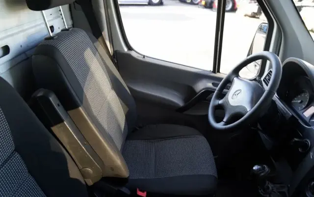 MERCEDES-BENZ SPRINTER / SKRZYNIOWY 4.4 m / MANUAL / BLIŹNIAK 