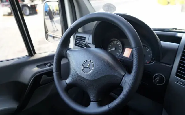 MERCEDES-BENZ SPRINTER / SKRZYNIOWY 4.4 m / MANUAL / BLIŹNIAK 