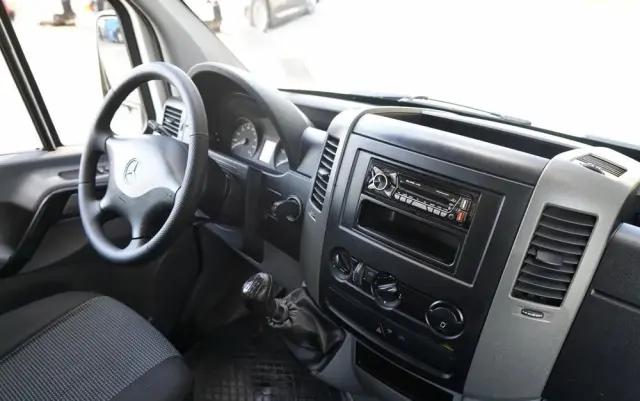 MERCEDES-BENZ SPRINTER / SKRZYNIOWY 4.4 m / MANUAL / BLIŹNIAK 