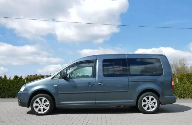VOLKSWAGEN Caddy 