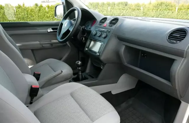 VOLKSWAGEN Caddy 