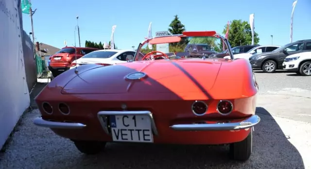 CHEVROLET Corvette 