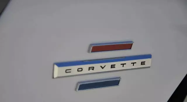 CHEVROLET Corvette 