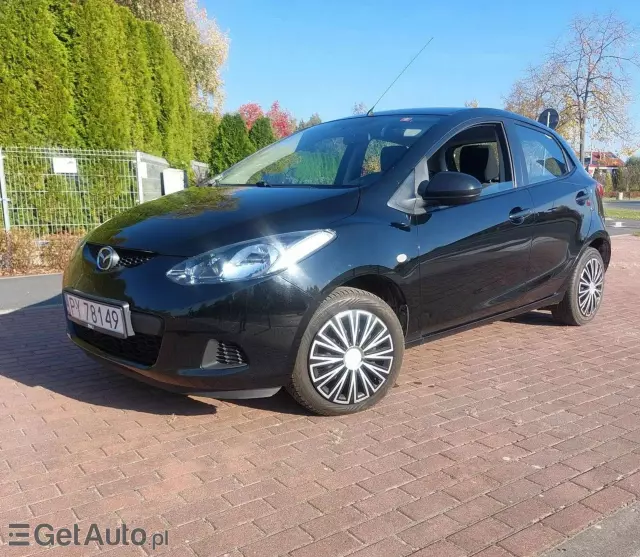 MAZDA 2 