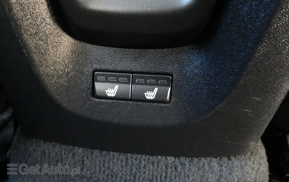 VOLVO V40 D3 Drive-E Summum