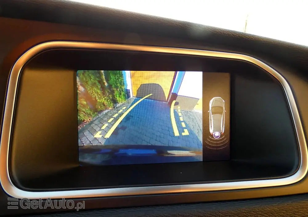 VOLVO V40 D3 Drive-E Summum