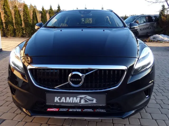 VOLVO V40 D3 Drive-E Summum