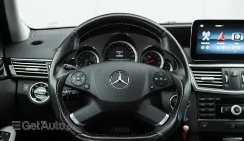 MERCEDES-BENZ Klasa E 