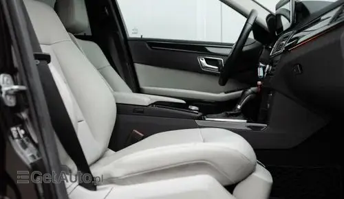 MERCEDES-BENZ Klasa E 