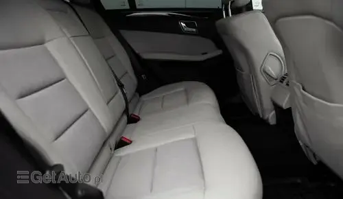 MERCEDES-BENZ Klasa E 