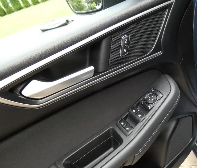 FORD S-Max 1.5 EcoBoost Titanium