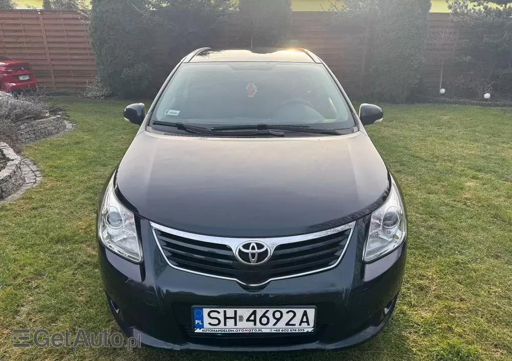 TOYOTA Avensis 2.0 D-4D Sol plus+NAVI