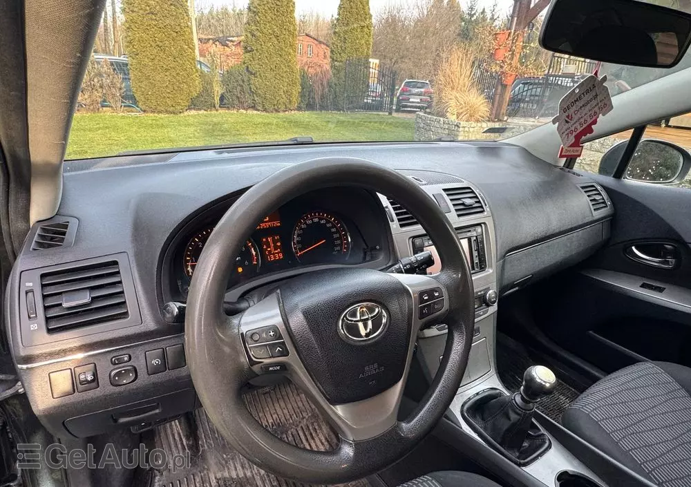 TOYOTA Avensis 2.0 D-4D Sol plus+NAVI