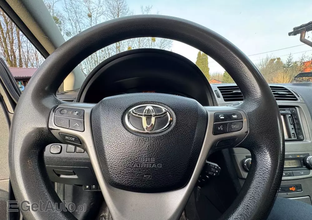 TOYOTA Avensis 2.0 D-4D Sol plus+NAVI