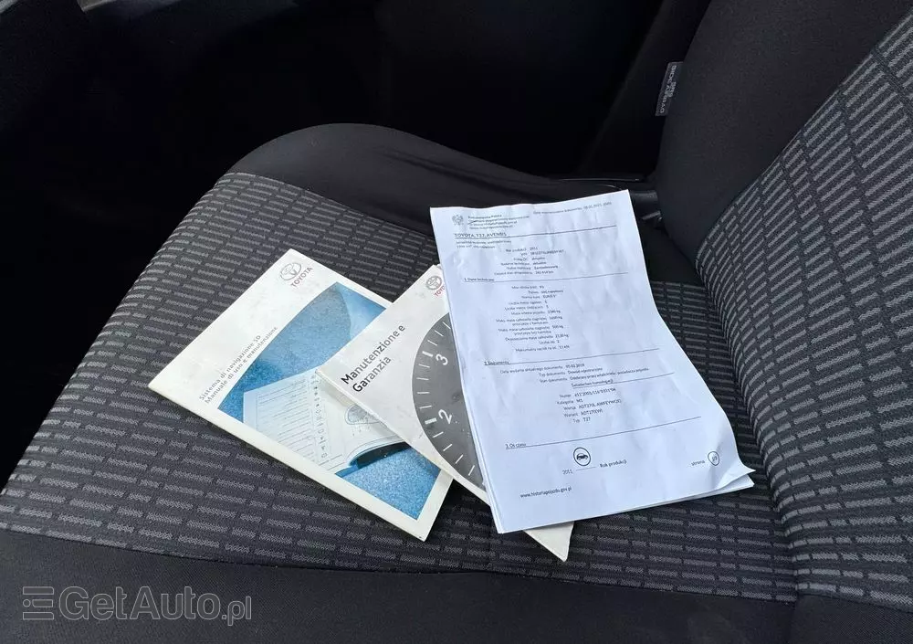 TOYOTA Avensis 2.0 D-4D Sol plus+NAVI