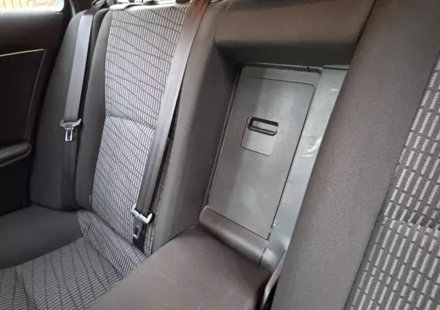 TOYOTA Avensis 2.0 D-4D Sol plus+NAVI