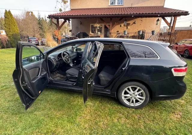 TOYOTA Avensis 2.0 D-4D Sol plus+NAVI