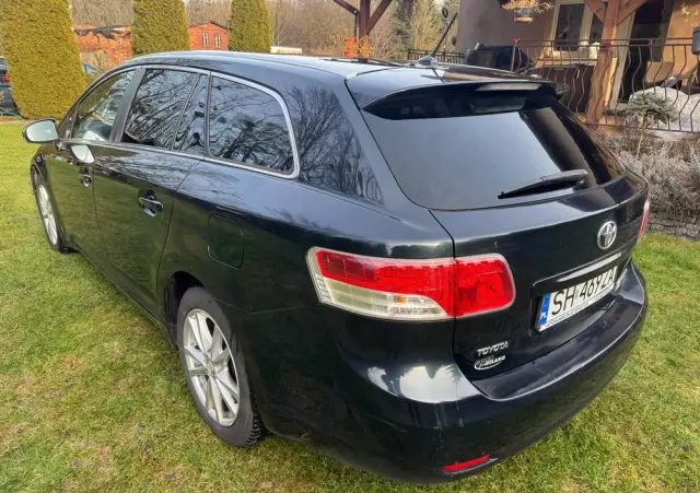 TOYOTA Avensis 2.0 D-4D Sol plus+NAVI