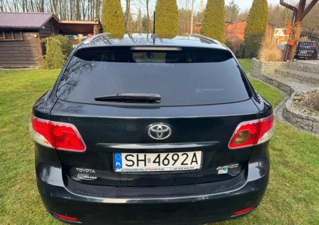 TOYOTA Avensis 2.0 D-4D Sol plus+NAVI