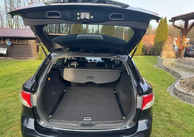 TOYOTA Avensis 2.0 D-4D Sol plus+NAVI