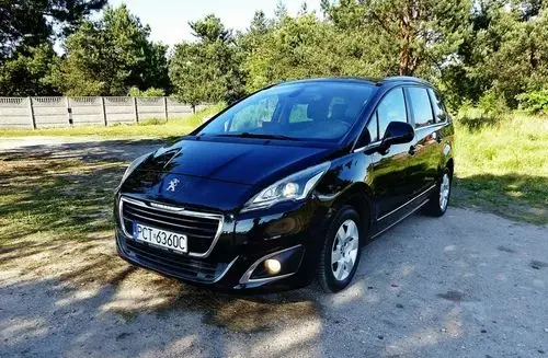 PEUGEOT 5008 