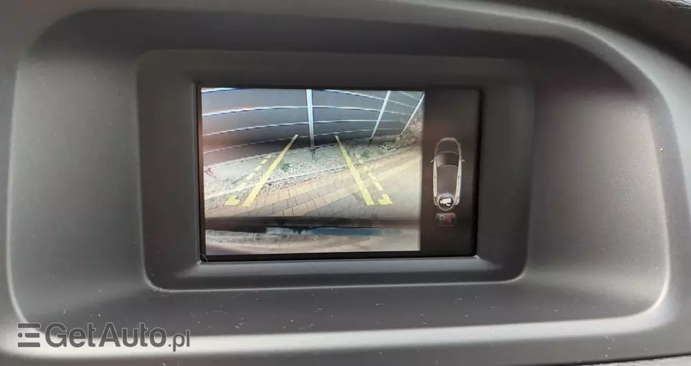 VOLVO V40 D3 Drive-E R-Design Kinetic