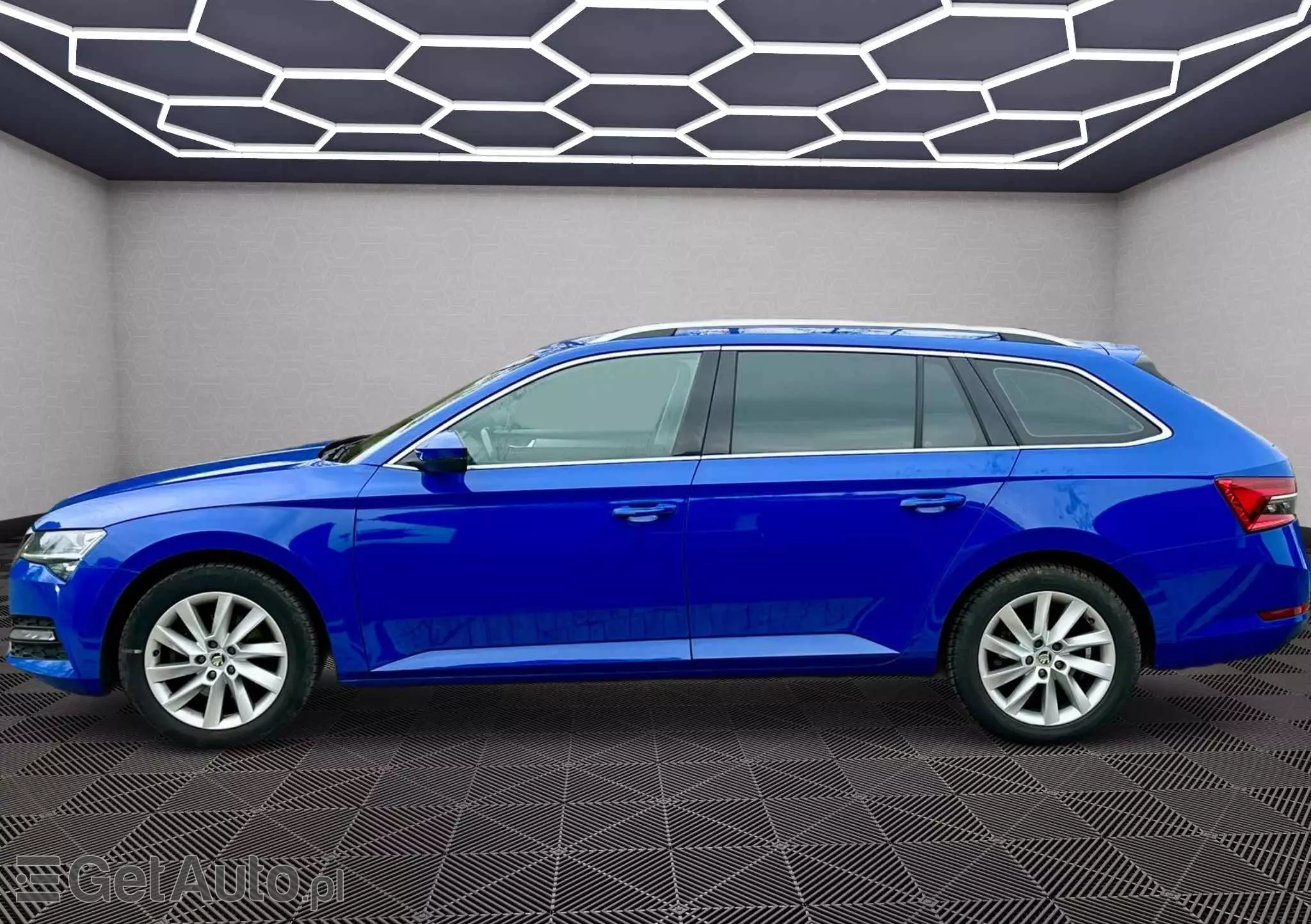 SKODA Superb 2.0 TDI SCR Style