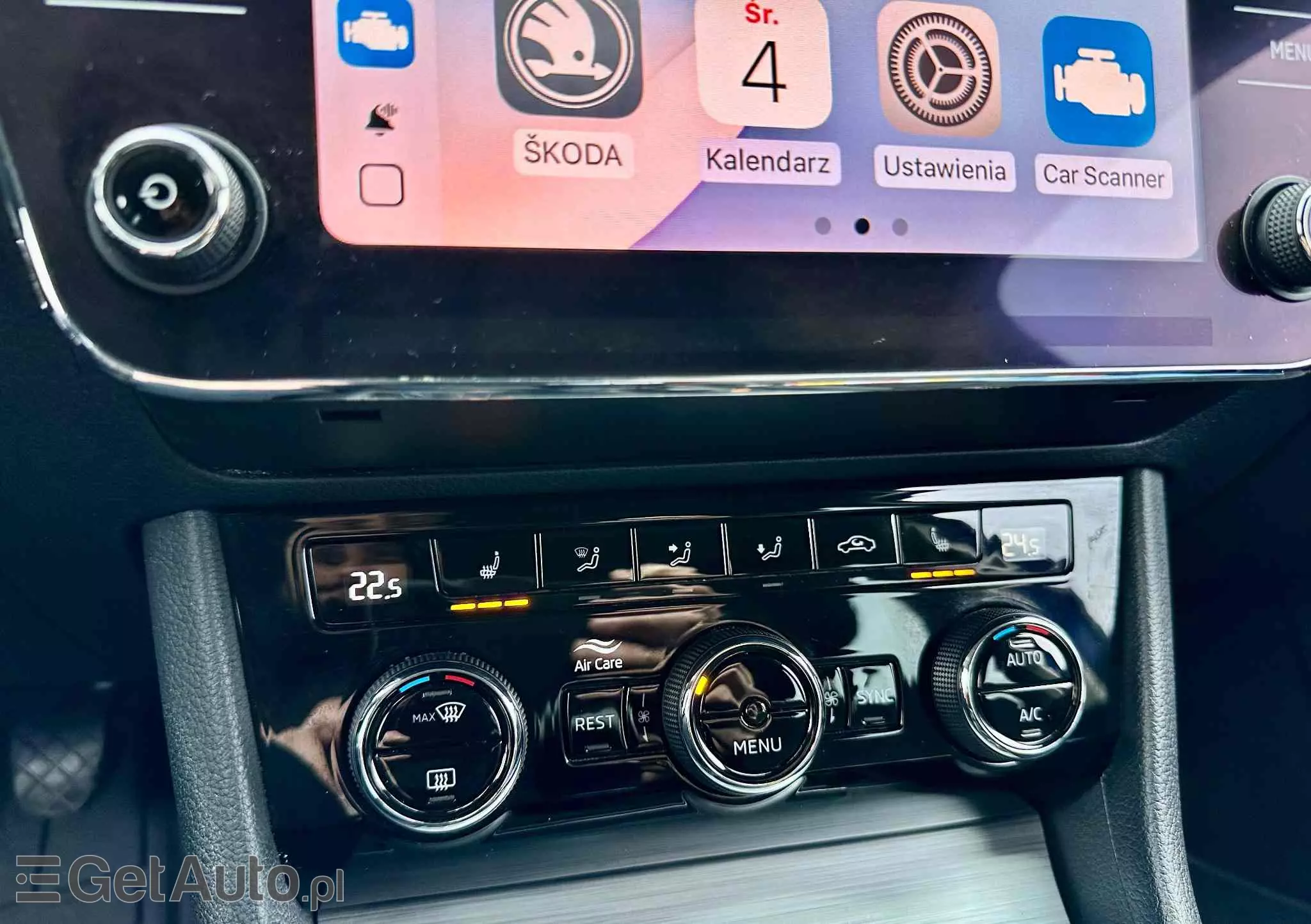 SKODA Superb 2.0 TDI SCR Style