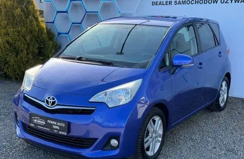 TOYOTA Verso-S 