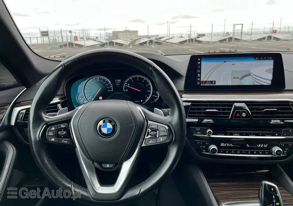 BMW Seria 5 520i Luxury Line