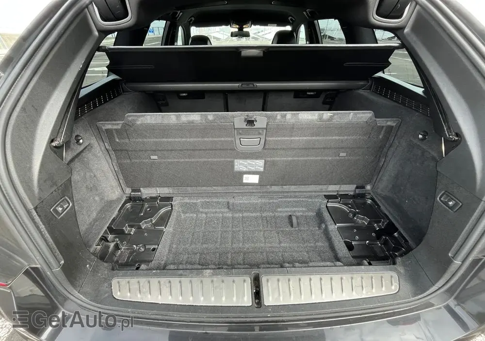 BMW Seria 5 520i Luxury Line