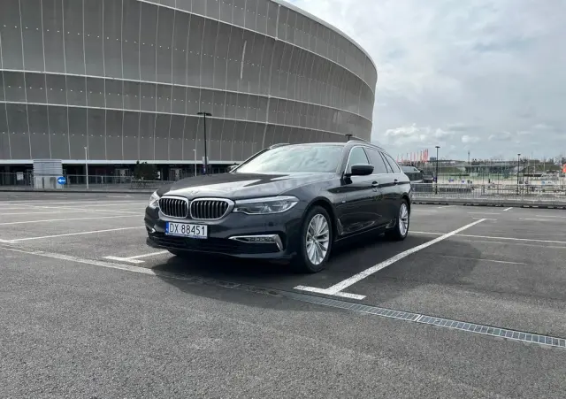 BMW Seria 5 520i Luxury Line