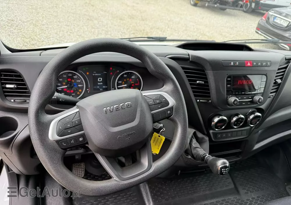 IVECO 2021/Daily/Średni/manual/Klima/Tempomat/ 
