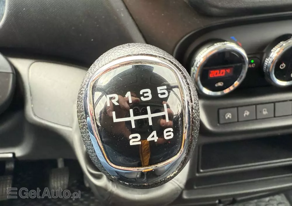 IVECO 2021/Daily/Średni/manual/Klima/Tempomat/ 