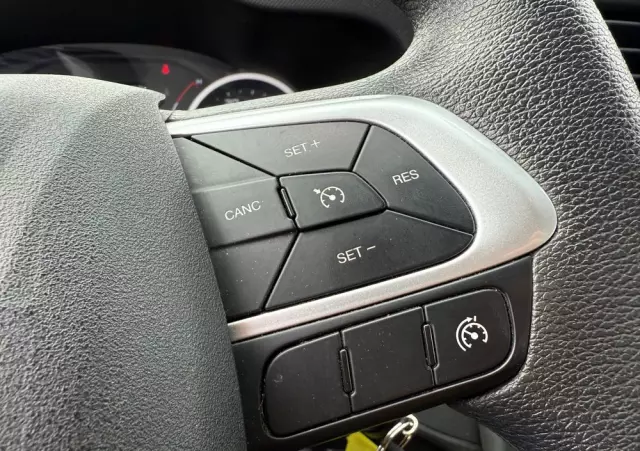 IVECO 2021/Daily/Średni/manual/Klima/Tempomat/ 