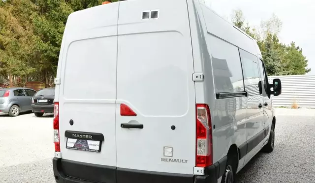RENAULT Master 